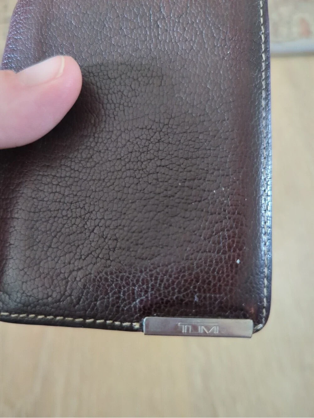 TUMI Slim Bifold Wallet Card Case Brown Textured Leather ID Window Men's